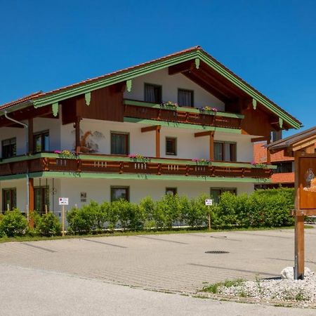 Aparthotel Chiemgaufuchs - Chiemgaukarte Neu Ab Mai 2025! Inzell Exteriör bild