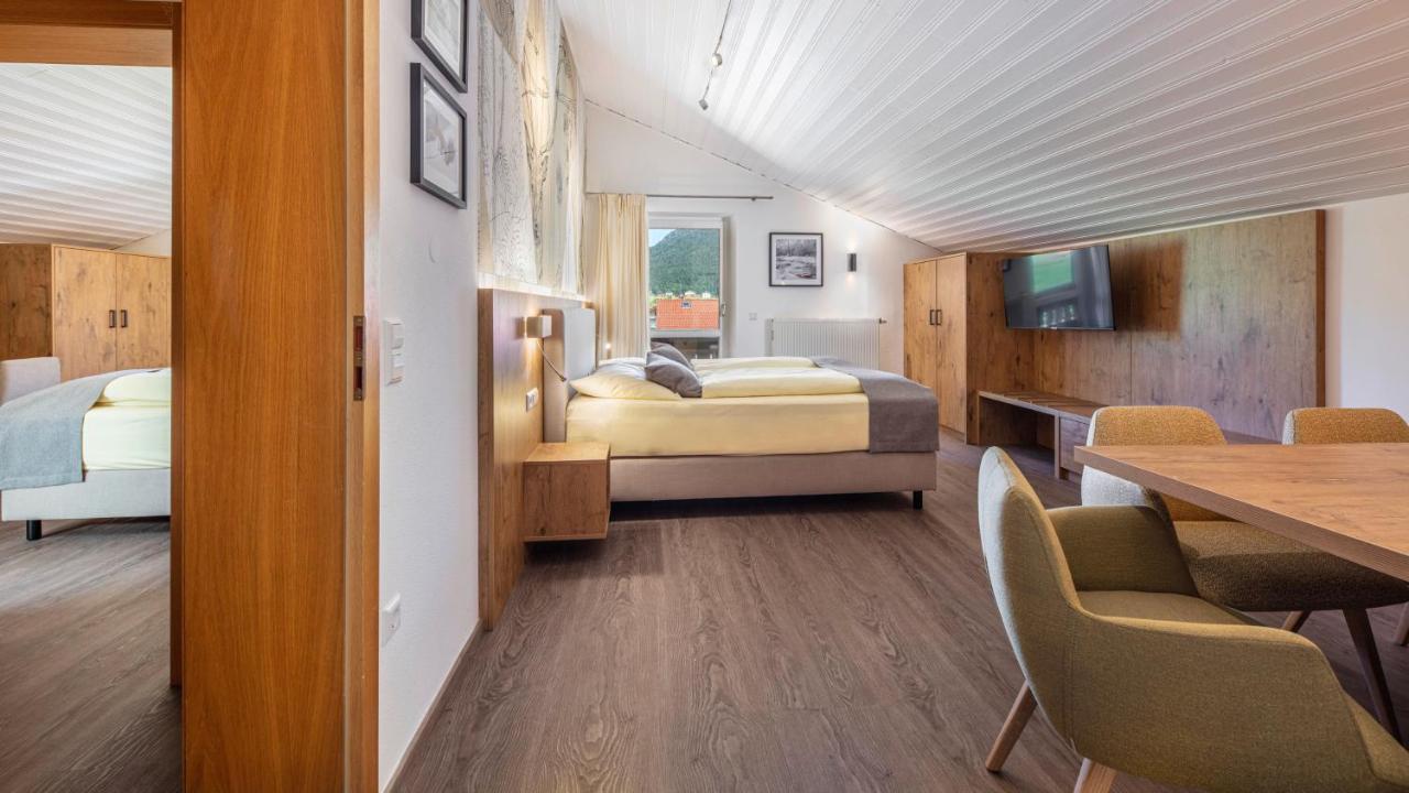 Aparthotel Chiemgaufuchs - Chiemgaukarte Neu Ab Mai 2025! Inzell Exteriör bild